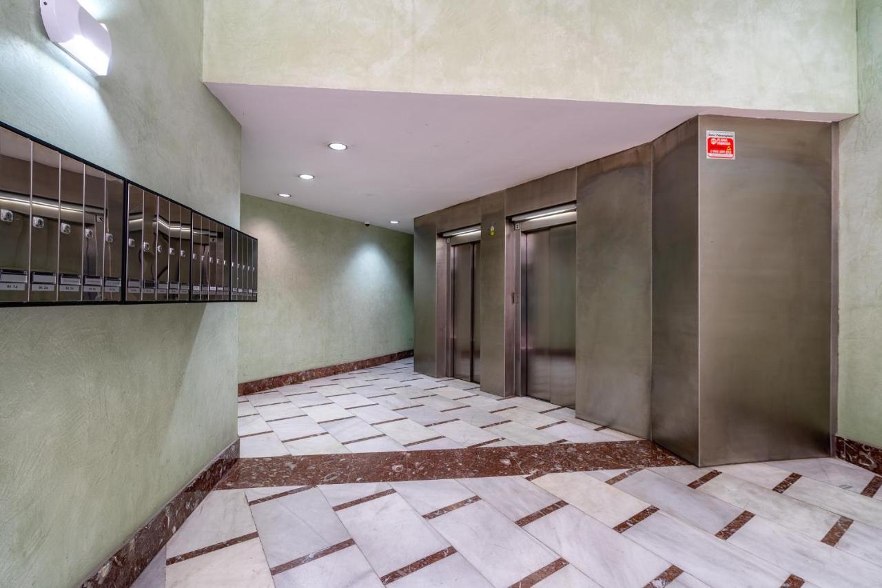 Espectacular Loft En Centrico Edificio Singular * Manresa